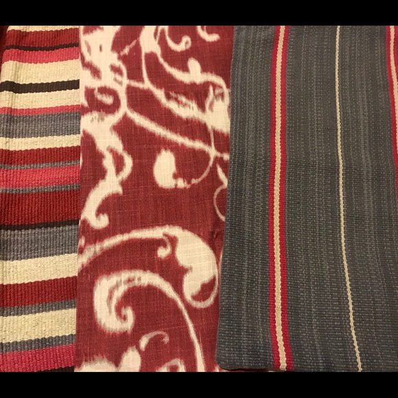 New Pottery Barn Anza Ikat Pillow Cover, Red / White,  20” - Picture 8 of 9